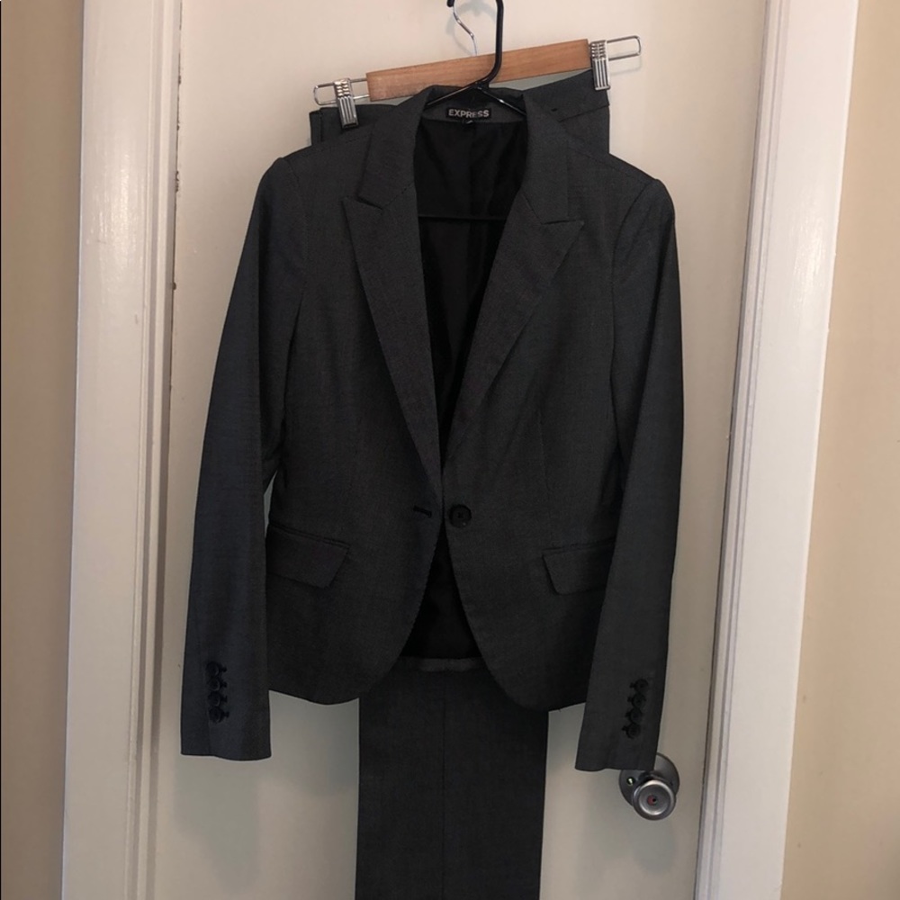 Black Two piece suit with white dots - Express